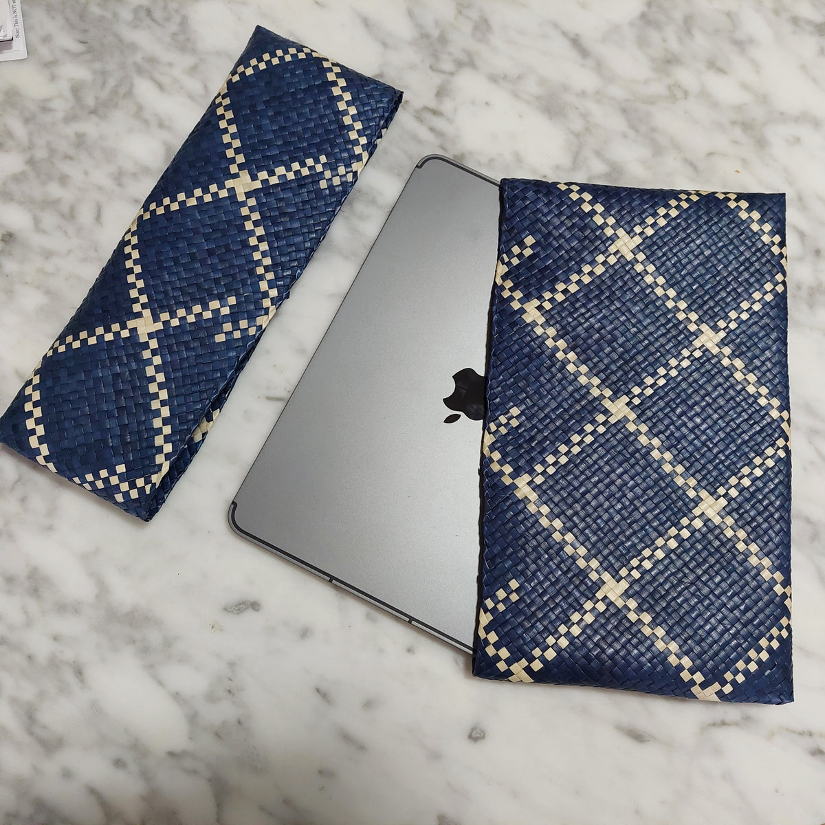 Blu Woven Clutch/Ipad Case (DC code: cny22)