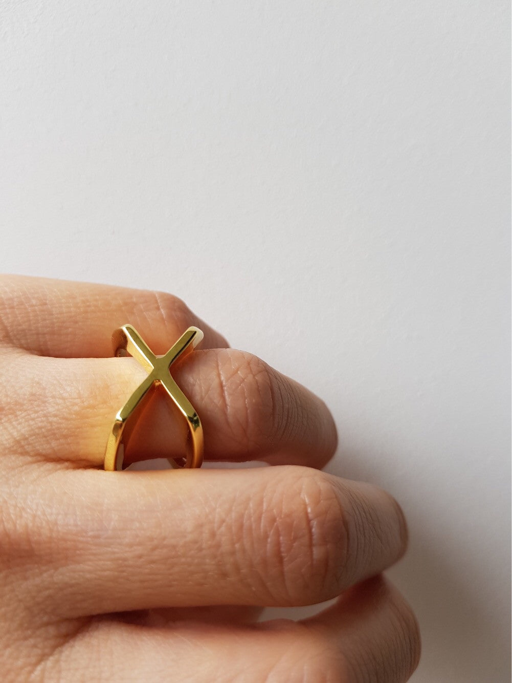 Nina Cross Gold Ring